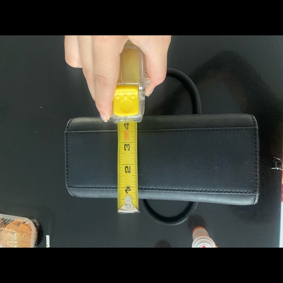 Black Michael Kors handbag - Picture 6 of 9